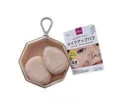 Daiso Makeup puffs (mini size, 4 pieces, with special case)
