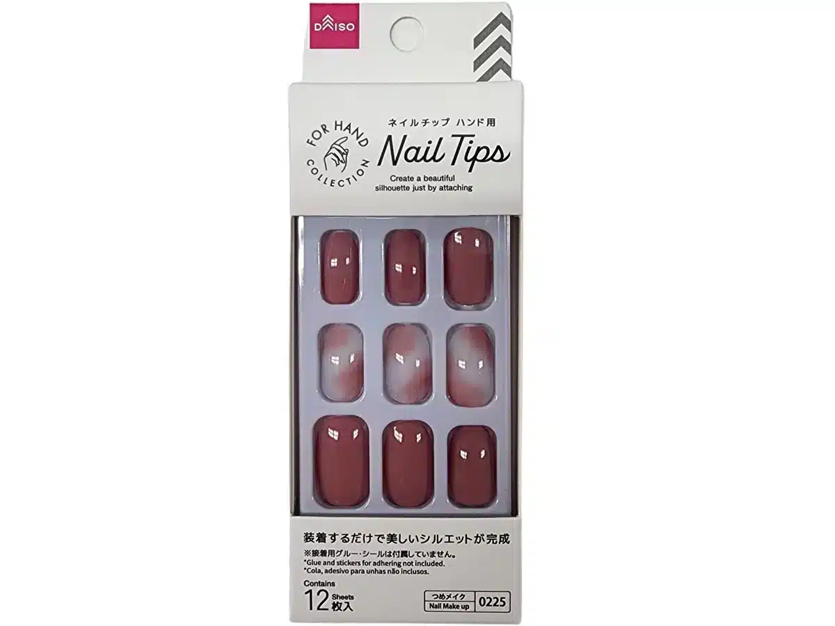 Daiso Nail tips (hand, milky base nuance & pink)